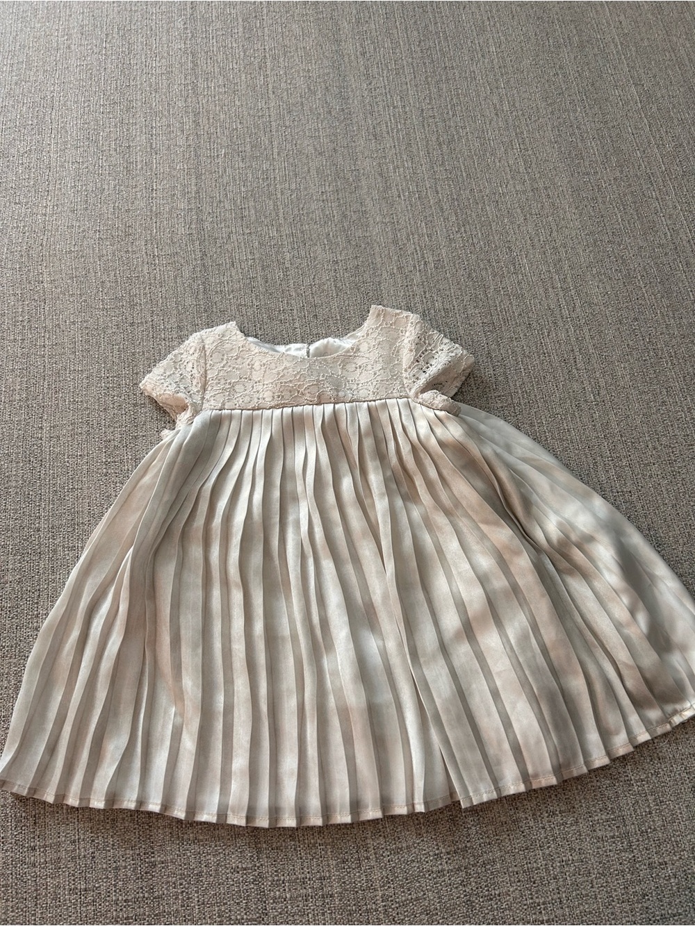 Cherokee Cream Lace Pleated Party Dress. Size 18M